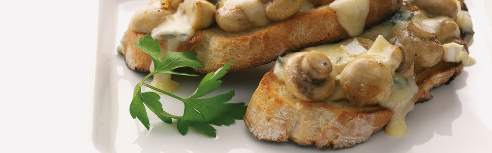 Toasts cu cascaval si ciuperci main image