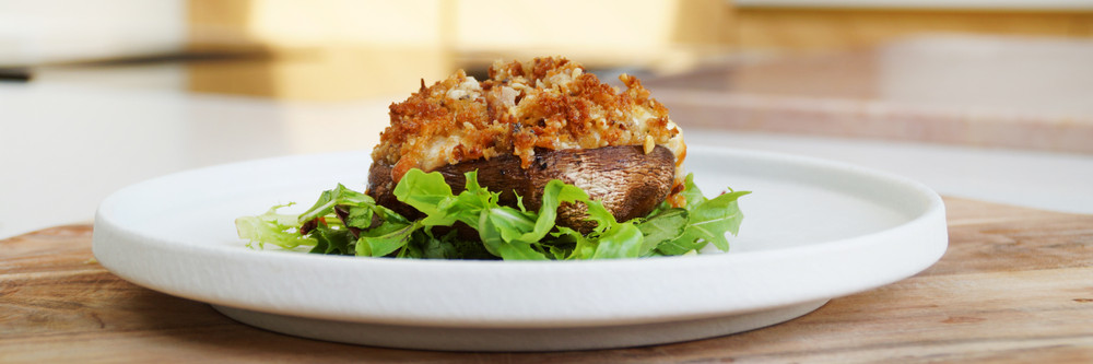 Leonie's Portobello’s uit de oven met Boursin en broodkorst main image