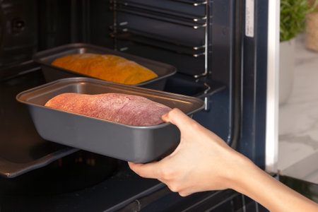 Червоно-жовтий мультизерновий сендвіч з авокадо - step9