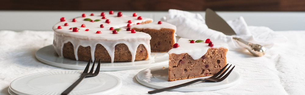 Mjuk pepparkaka med lingon och glasyr i Whirlpool Crisp mikrovågsugn main image