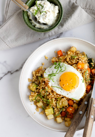 Bulgurpanna med stekt ägg och fetaostcreme ingredients