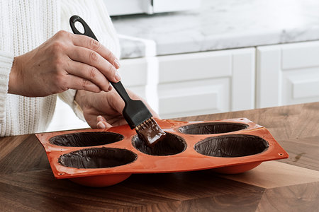 Sjokoladeegg med pasjonsfruktmousse - step5