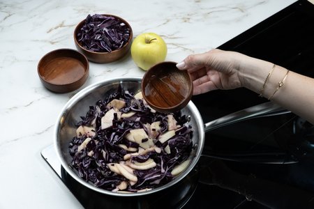 Rodekool met appels - step7