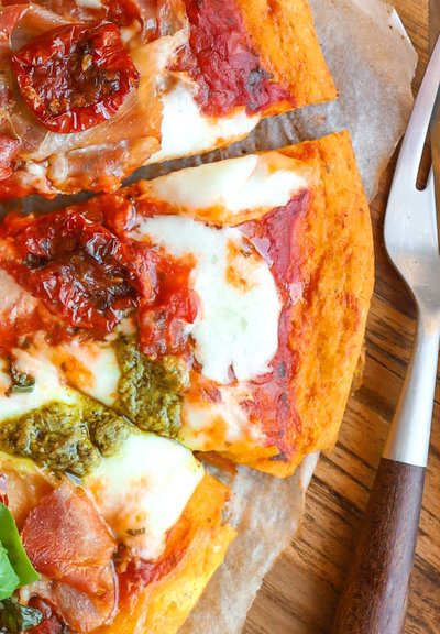 Marike's Glutenvrije pizza met burrata en parmaham ingredients