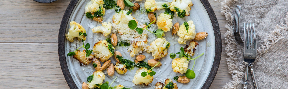 Crispad blomkål i bit med gruyèreost, gremolata och rostad mandel main image