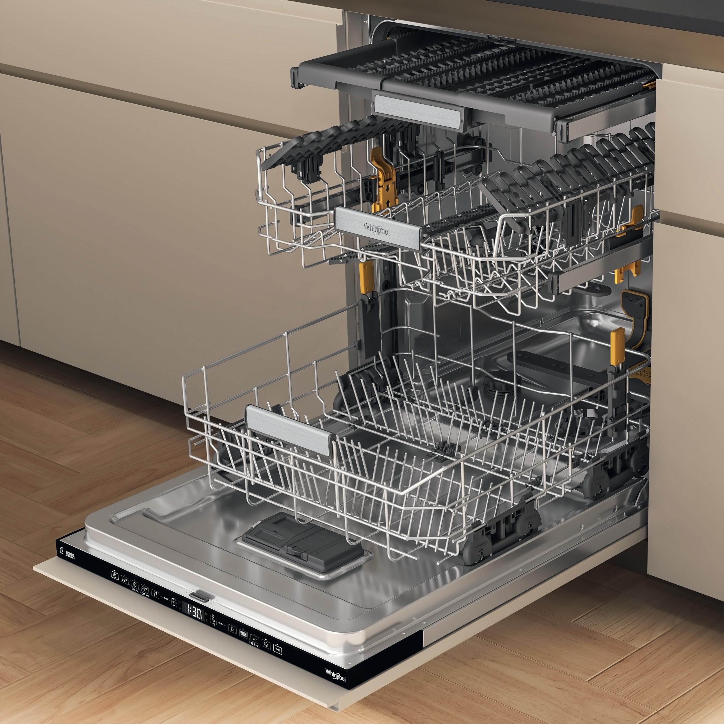 Whirlpool Dishwasher Built-in W7I HT40 TS UK Full-integrated C Perspective open