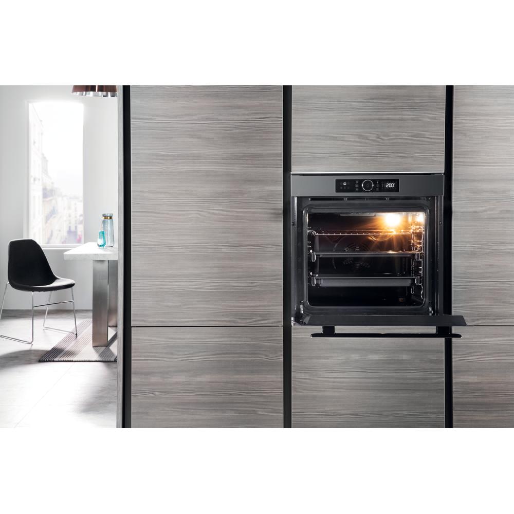 Whirlpool Pečica Vgradni AKZM 8480 IX Dodatki A+ Lifestyle frontal open
