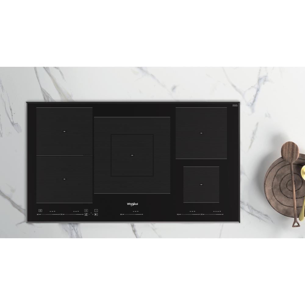 Whirlpool Pliidiplaat WT 1090 BA Must Induction vitroceramic Lifestyle frontal