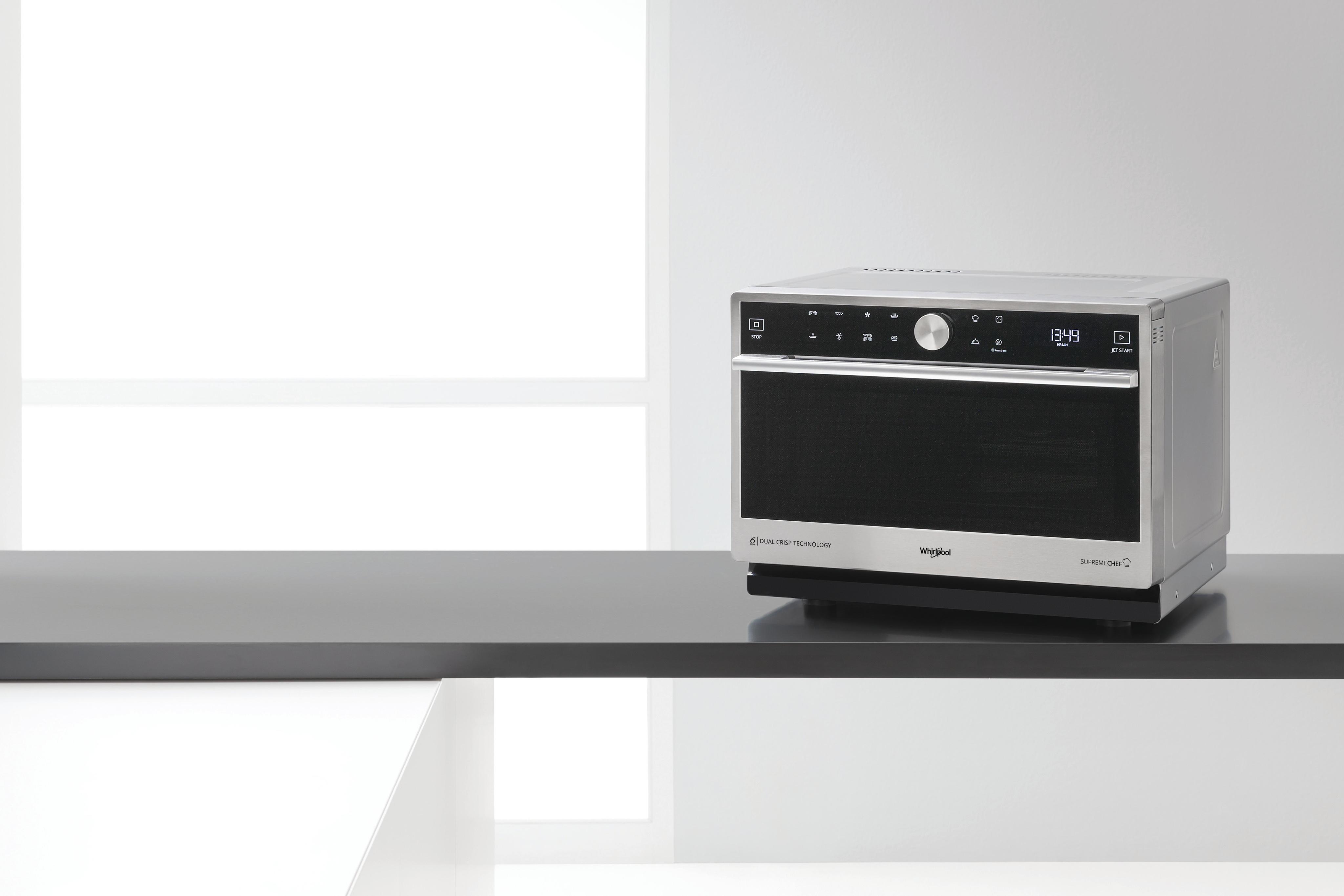 Whirlpool Mikrohullámú sütő Szabadonálló MWP 3391 SX Rozsdamentes acél Elektromos 33 Mikrohullám-Kombi 1000 Lifestyle perspective