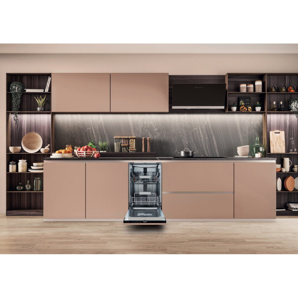 Hotpoint_Ariston Съдомиялна машина За вграждане HA4ID11CS80 За пълно вграждане D Lifestyle frontal open