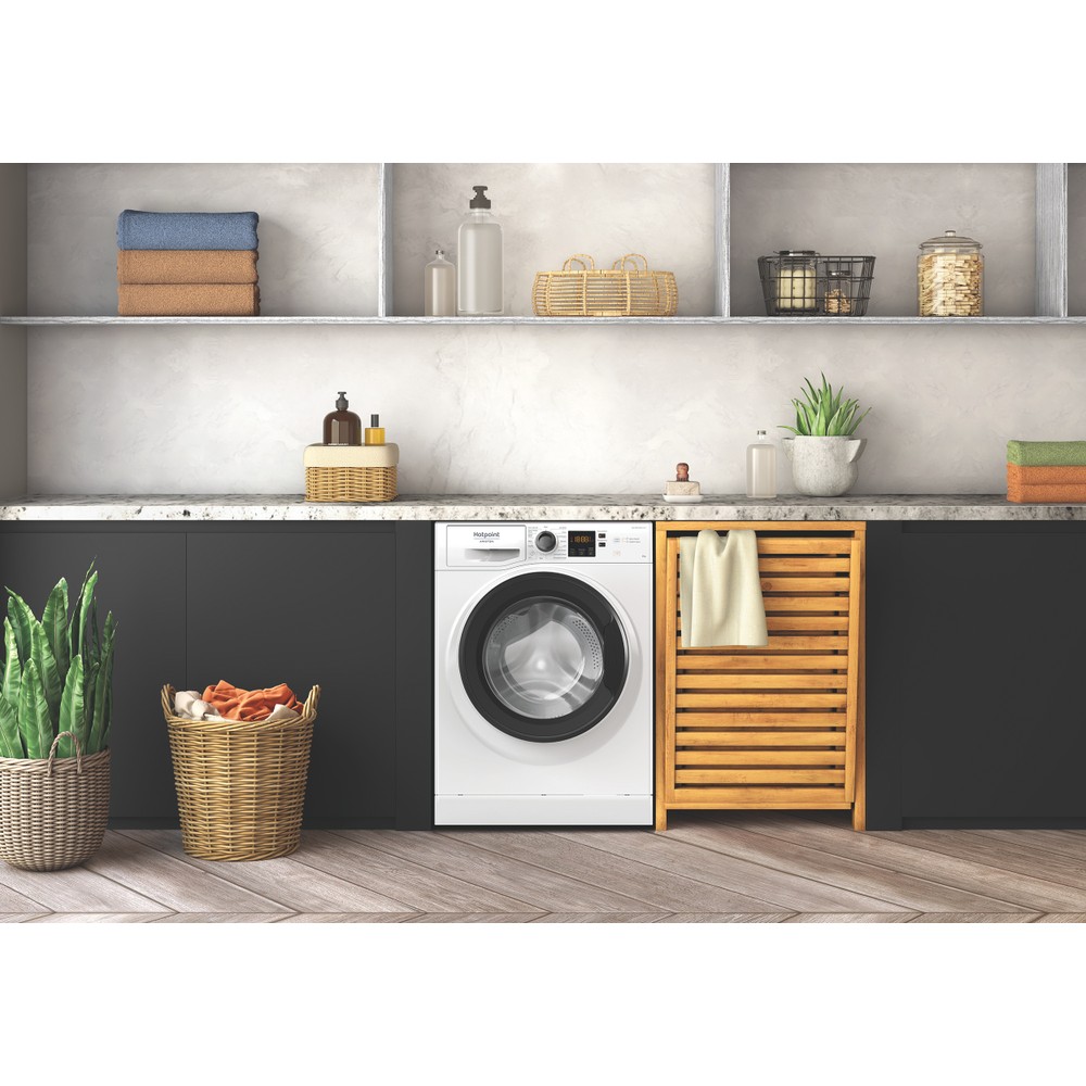 Hotpoint_Ariston Lave-linge Pose-libre NS8489WKFR Blanc Lave-linge frontal A Lifestyle frontal