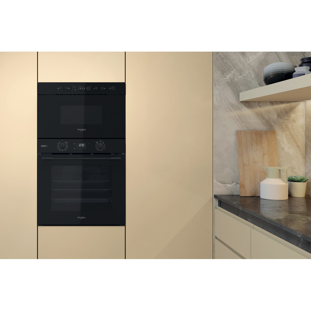 Whirlpool Microunde Încorporabil MBNA920B Negru Electronic 22 Funcţie MW şi grill 750 Lifestyle frontal