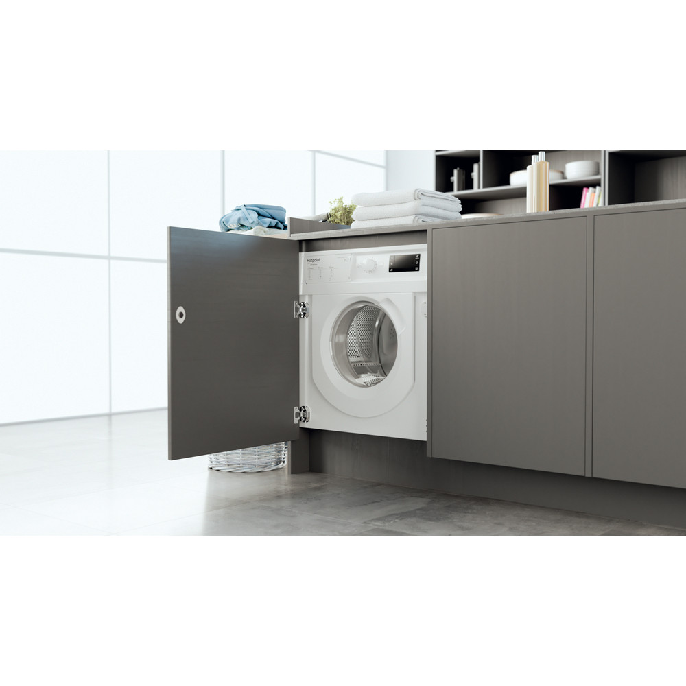 Hotpoint_Ariston Lavadora Incorporado BI WMHG 71483 EU N Blanco Cargador frontal D Lifestyle perspective