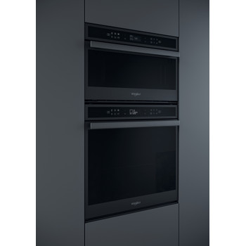 Whirlpool Four Encastrable W6 OM4 4S1 P BSS Electrique A+ Lifestyle perspective
