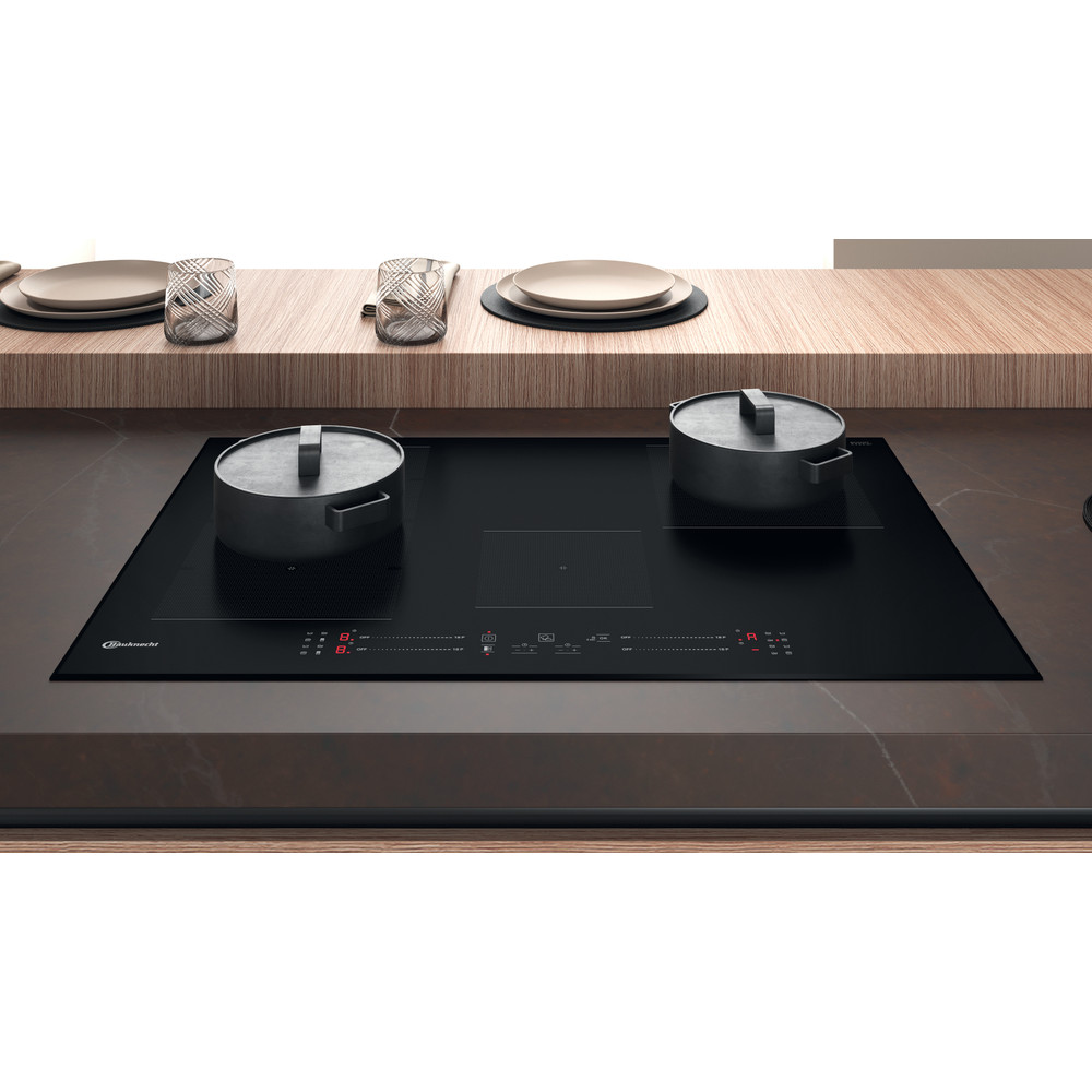 Bauknecht Kogeplade BS 7677F BA Black Induction vitroceramic Lifestyle frontal top down