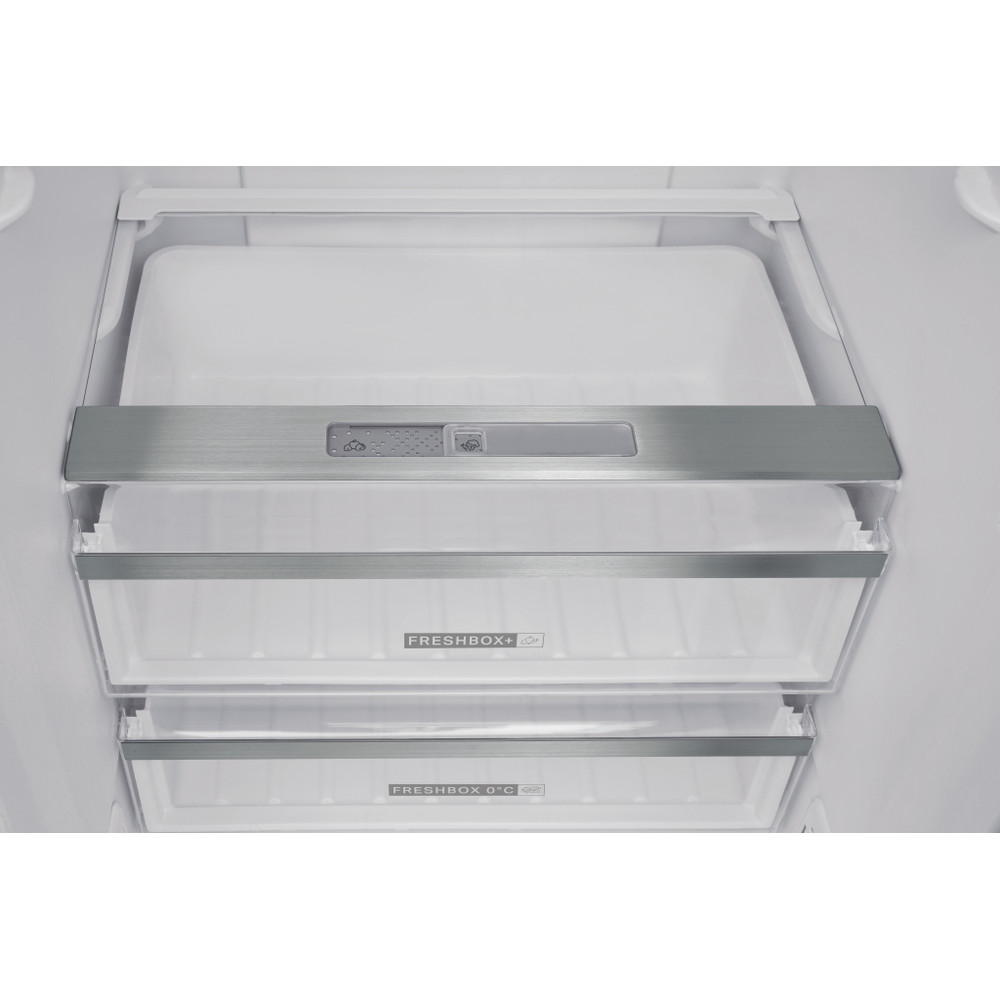 Whirlpool Kombinirani hladnjak Samostojeći W7 921O OX H Optički Inox 2 doors Lifestyle detail