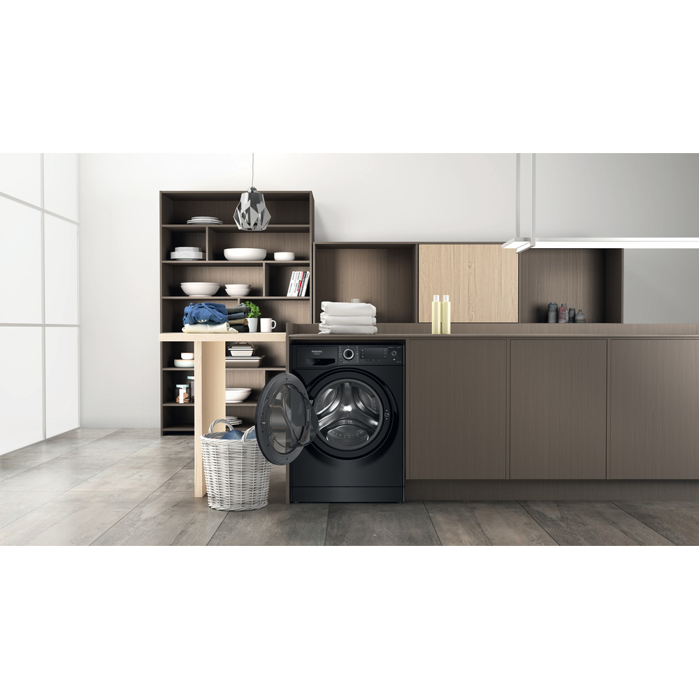 Hotpoint_Ariston Lavante-séchante Pose-libre NDD 11725 BDA EU Noir Lave-linge frontal Lifestyle frontal open