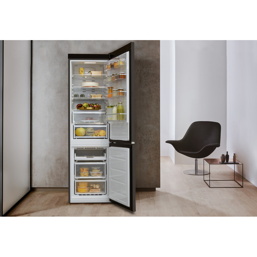 Whirlpool Hűtő/fagyasztó kombináció Szabadonálló W9 931D KS 3 Fekete/Inox 2 doors Lifestyle frontal open