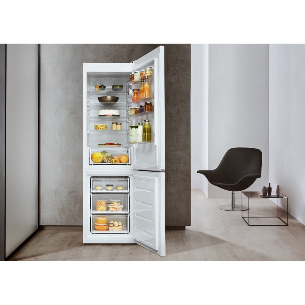 Whirlpool Kombinirani hladnjak Samostojeći W5 911E W 1 Bijela 2 doors Lifestyle frontal open