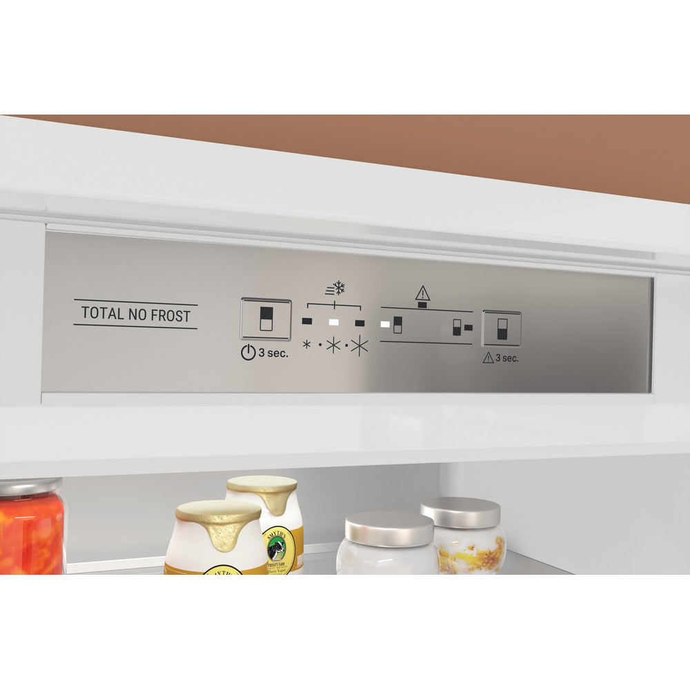 Hotpoint_Ariston Combinados Encastre HA SP70 T121 Branco 2 doors Control panel