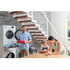 Indesit Secador YT M11 83K RX EU Branco Lifestyle people