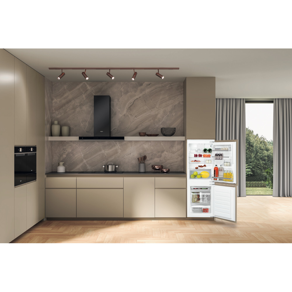 Bauknecht Kühl-Gefrierkombination Einbaugerät KGIS 26803 Weiss 2 Türen Lifestyle frontal open