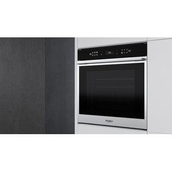 Whirlpool Four Encastrable W7 OM4 4S1 P Electrique A+ Lifestyle perspective