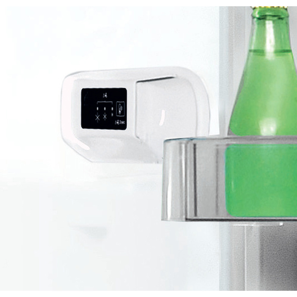 Indesit Kombiskap Frittstående LI7 S1E W Global white 2 doors Lifestyle control panel