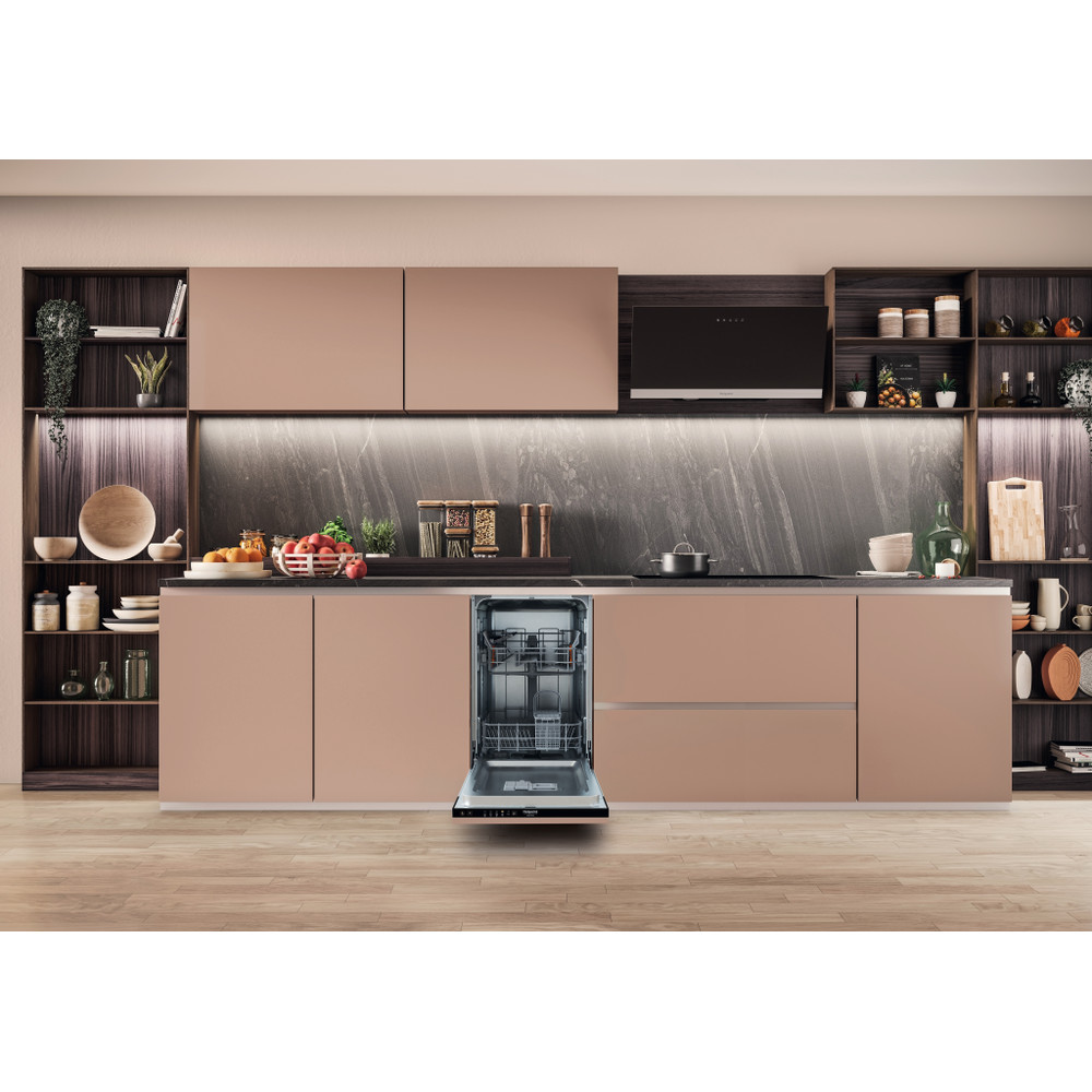 Hotpoint_Ariston Съдомиялна машина За вграждане HA2IE10CS80 За пълно вграждане E Lifestyle frontal open