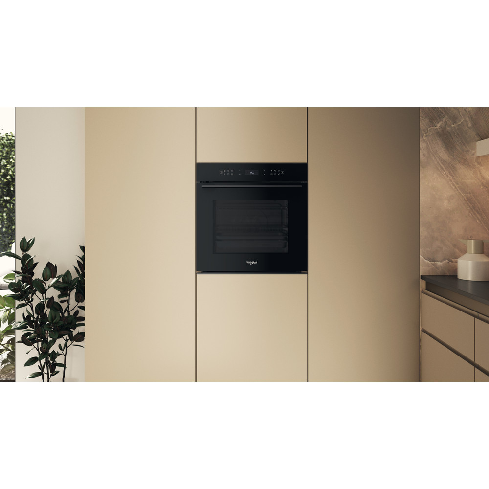 Whirlpool Trouby Vestavné WOI78PT1SBAC Elektrická A+ Lifestyle frontal