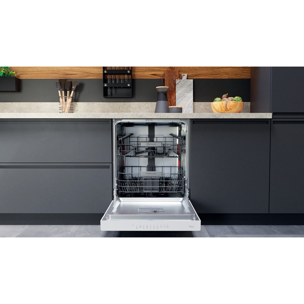 Bauknecht Opvaskemaskine Indbygget BUO 3T132 P Underbygget D Lifestyle frontal open