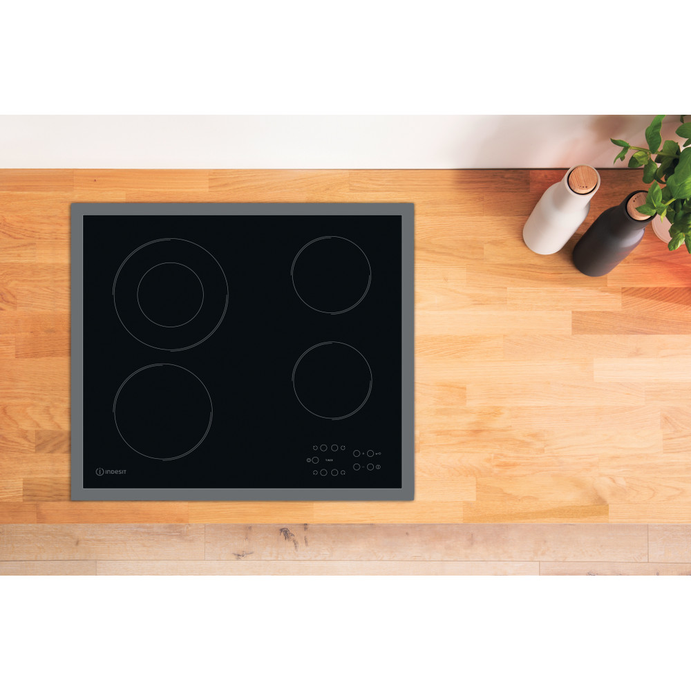 Indesit Ploča za kuhanje RI 261 X Crna Radiant vitroceramic Lifestyle frontal