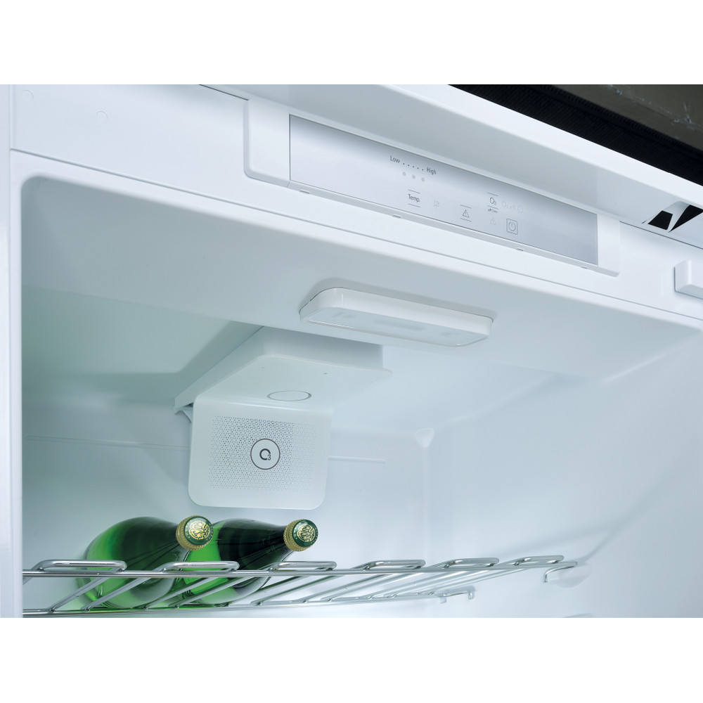 Hotpoint_Ariston Chłodziarka/zamrażarka Zabudowa BCB 4010 E O31 Biały Dwudrzwiow(y)a Drawer