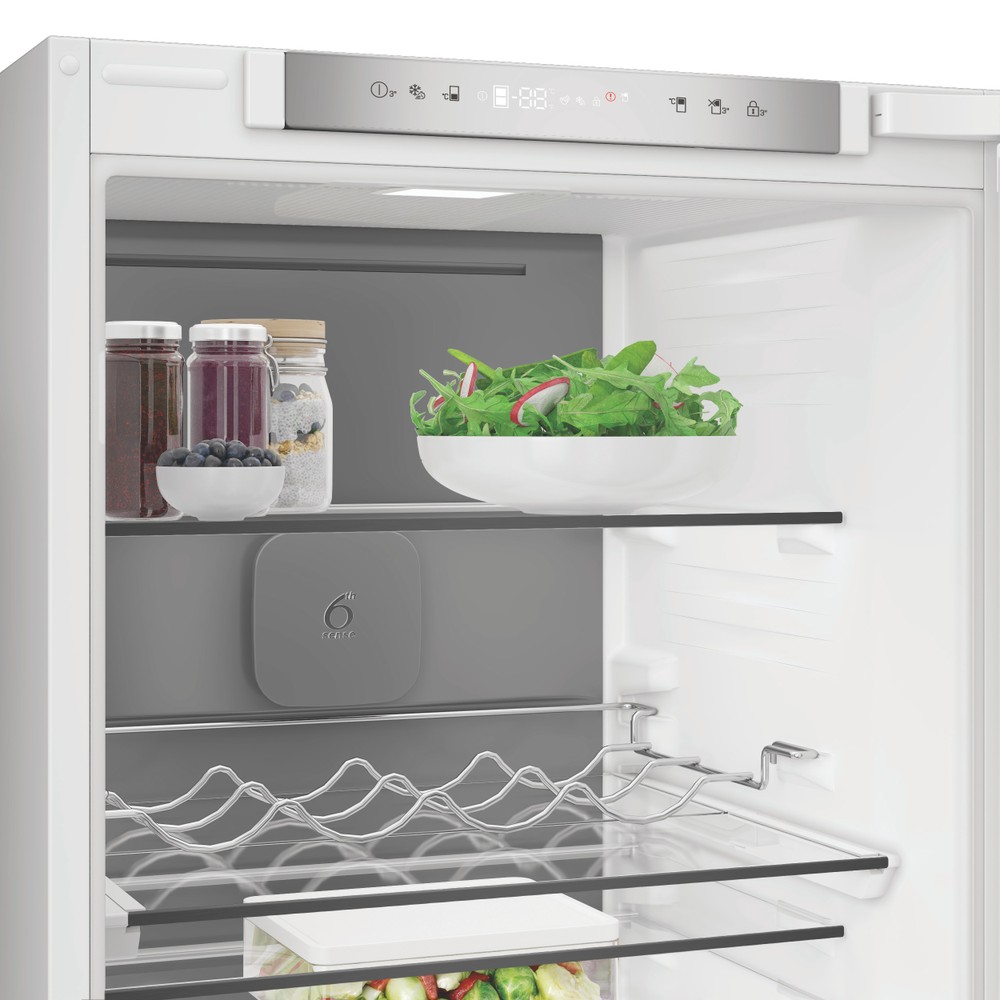 Whirlpool Kombinovaná chladnička s mrazničkou Vstavané WHK2 5293 B5E2 Zinc Metal 2 doors Lifestyle perspective