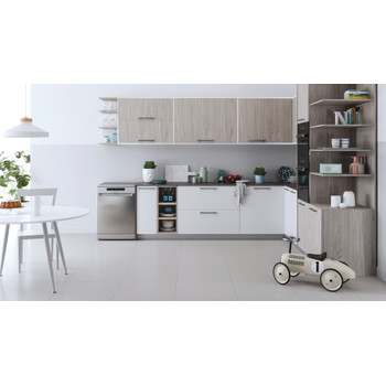 Indesit Máquina de lavar loiça Livre Instalação IN2FFC14BN6X Livre Instalação C Lifestyle frontal