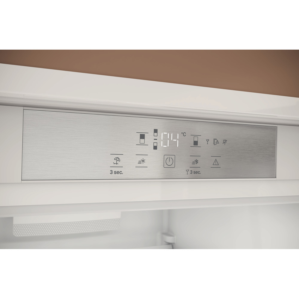 Hotpoint_Ariston Combinados Encastre HAC18D013C1 Branco 2 doors Control panel