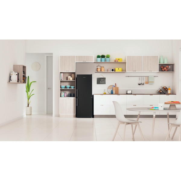 Indesit Fridge-Freezer Combination Free-standing IB55 532 B UK Black 2 doors Lifestyle frontal