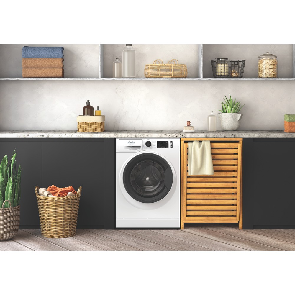 Hotpoint_Ariston Lave-linge Pose-libre CNB9489WKFR Blanc Lave-linge frontal A Lifestyle frontal