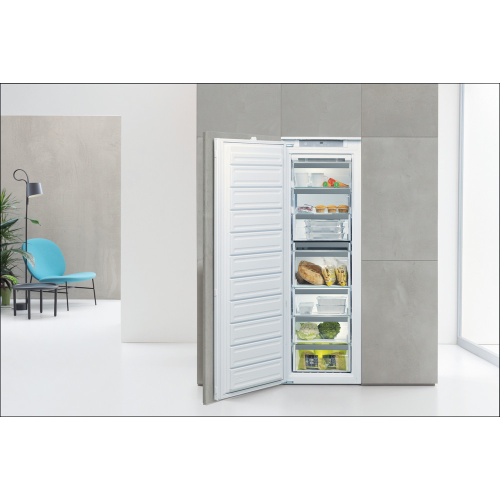 Whirlpool Fagyasztó Beépíthető AFB 18401 Fehér Lifestyle frontal open
