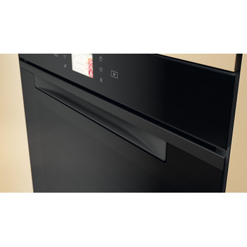 Whirlpool Rúry Vstavané WOI118HT2SBA Elektrická A+ Lifestyle detail