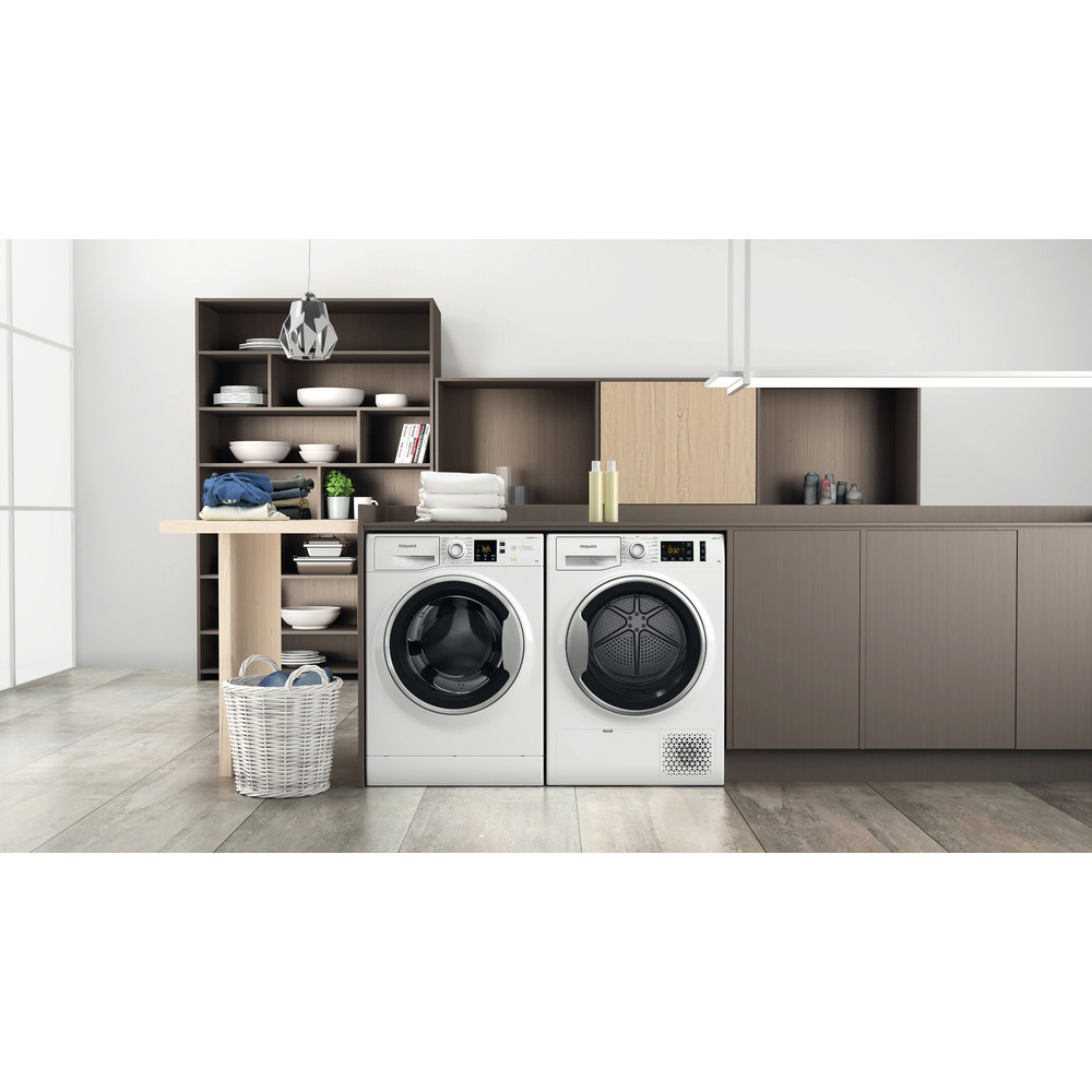 Hotpoint Washing machine Free-standing NSWE 846 WS UK White Front loader A Lifestyle frontal