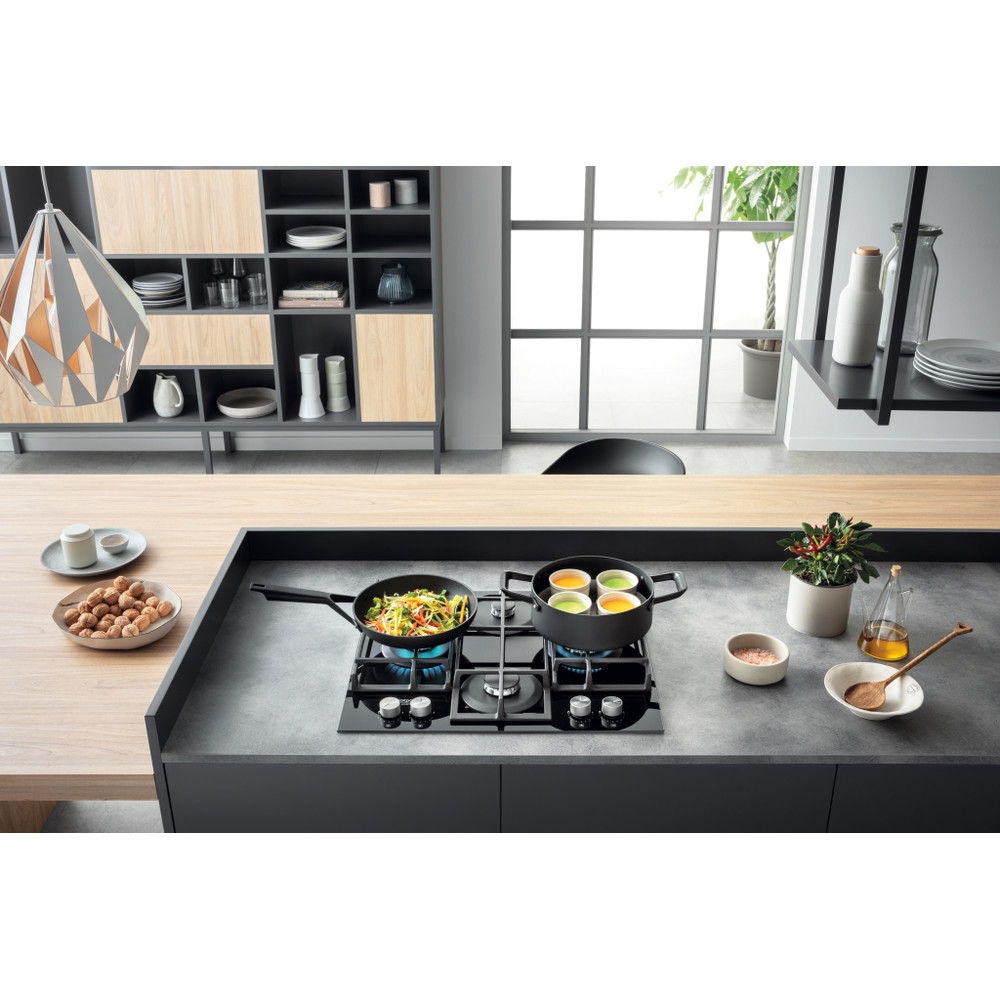Hotpoint_Ariston Plită HAGS 61F/BK Negru Gaz Lifestyle frontal top down