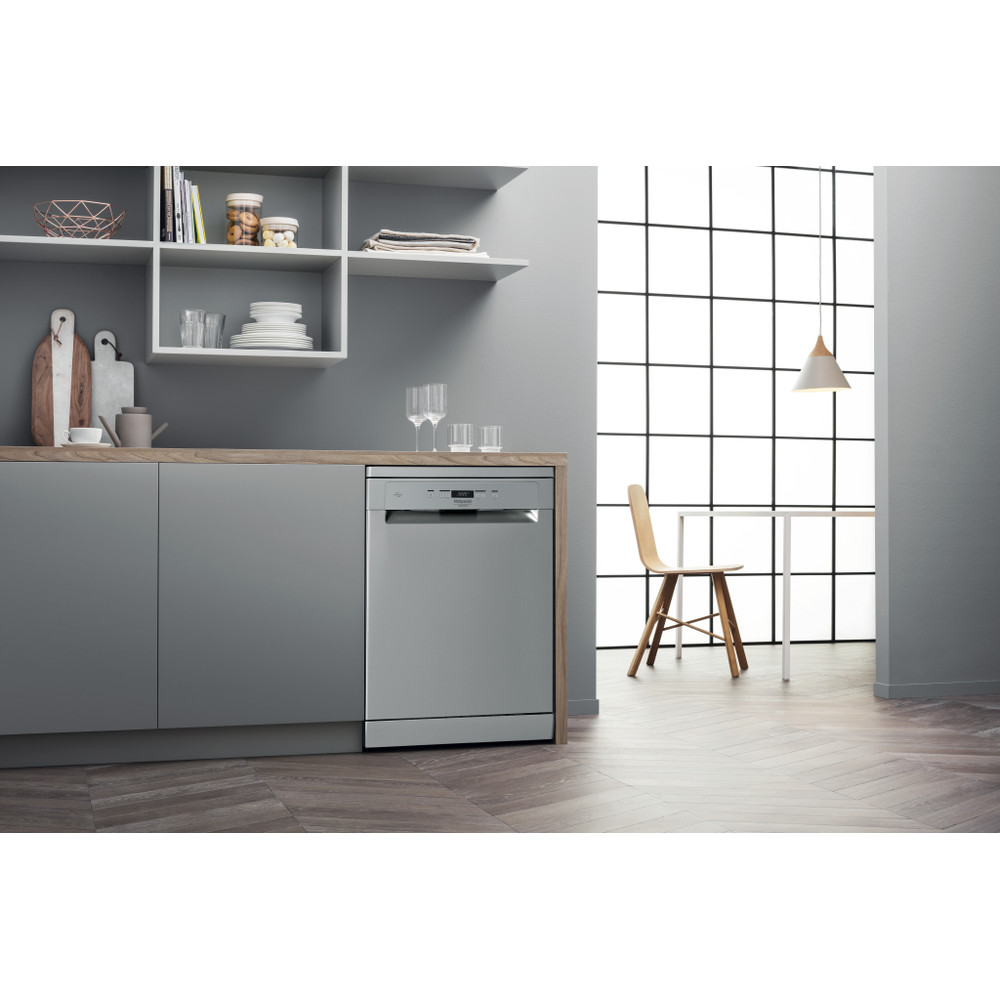 Hotpoint Съдомиялна машина Свободностоящ HA4FFD14CN6X Свободностоящ D Lifestyle perspective
