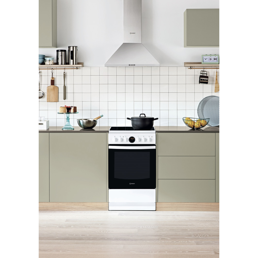 Indesit Štednjak IS5V5CCW/E Bijela Electrical Lifestyle frontal