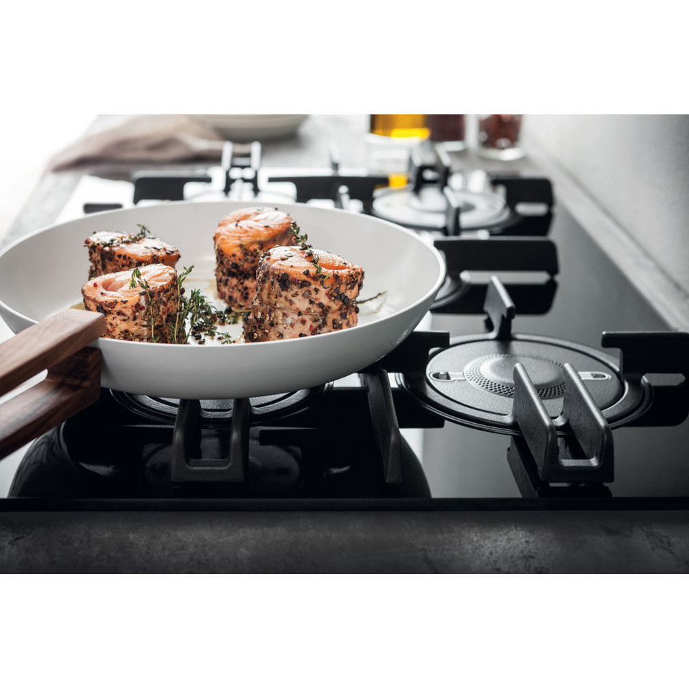 Hotpoint_Ariston Печка FTGHG 751 D/HA(BK) Черно Газова Lifestyle detail