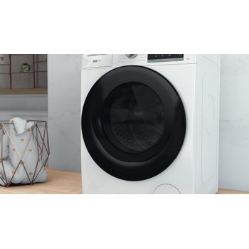 Whirlpool Perilica za rublje Samostojeći W7X W845WB EE Bijela Prednje punjenje B Lifestyle frontal open