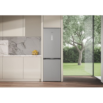 Whirlpool Kombinirani hladnjak Samostojeći WHK 26373 X6EA ARC 764 Manhattan Gray 2 doors Lifestyle frontal