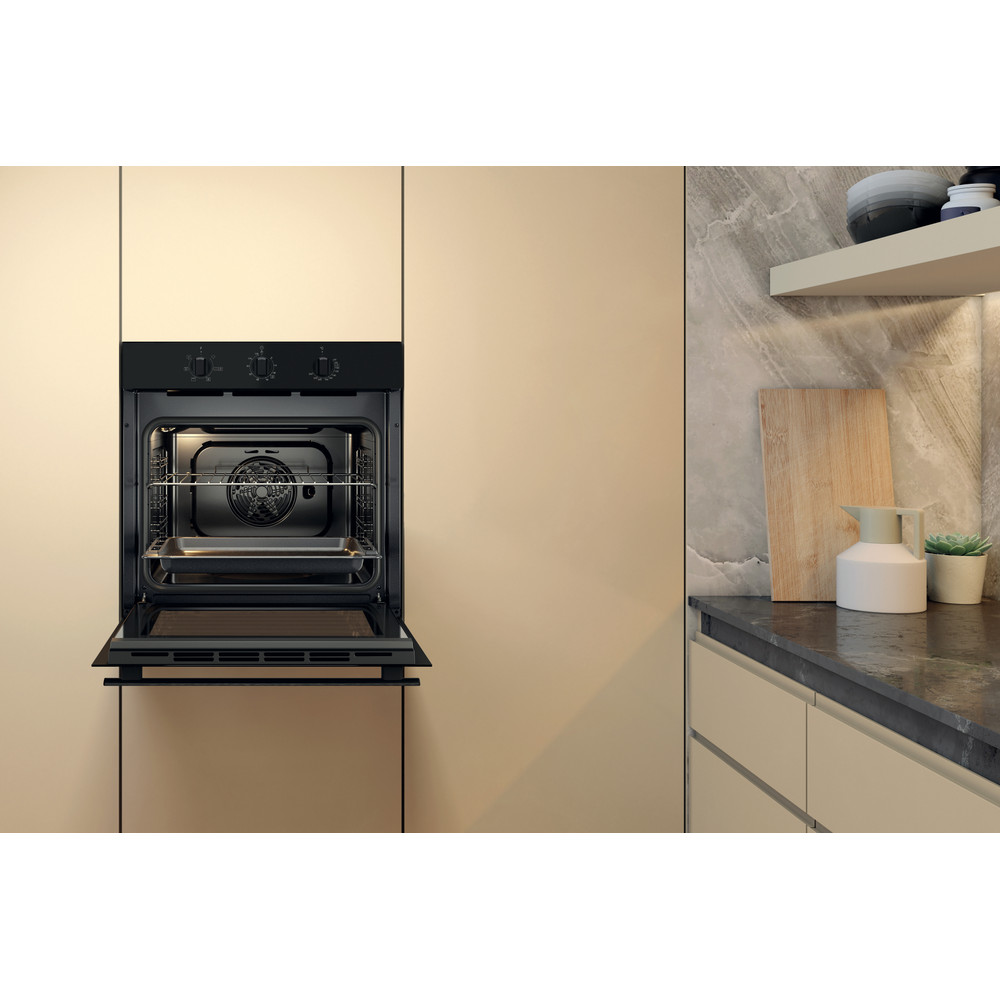 Whirlpool Oven Ingebouwd OMR35HR0B Elektrisch A Lifestyle frontal open