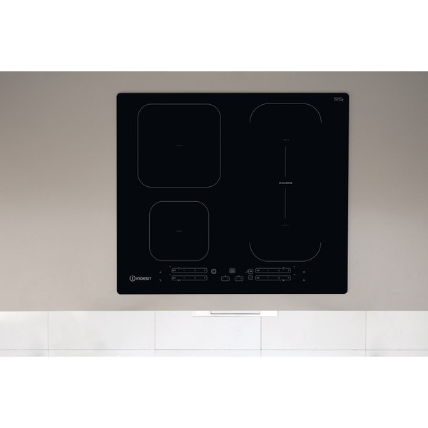 Indesit Варильна поверхня IB 65B60 NE Чорний Induction vitroceramic Lifestyle frontal
