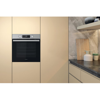 Whirlpool Rúry Vstavané OMR58HU1X Elektrická A+ Lifestyle frontal